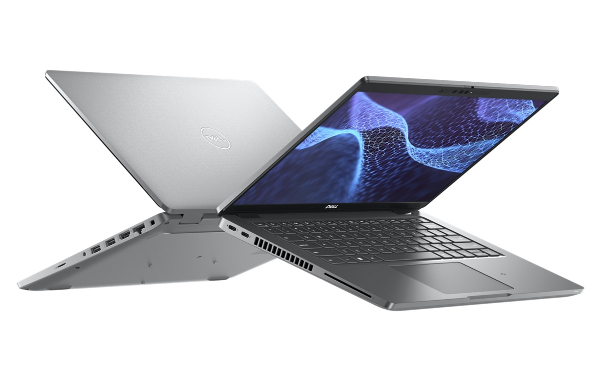 Image de deux ordinateurs portables Dell Latitude 5430, l’un vu de face, l’autre vu de dos, qui présente la conception du produit.