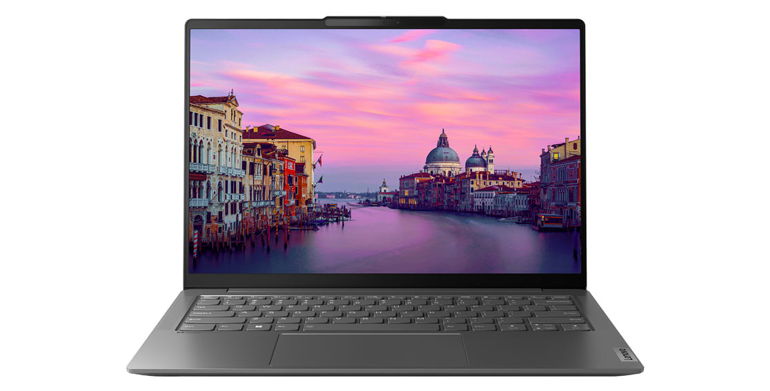 Vue de face du portable Yoga Slim 6i Gen 8, montrant l’écran et le clavier