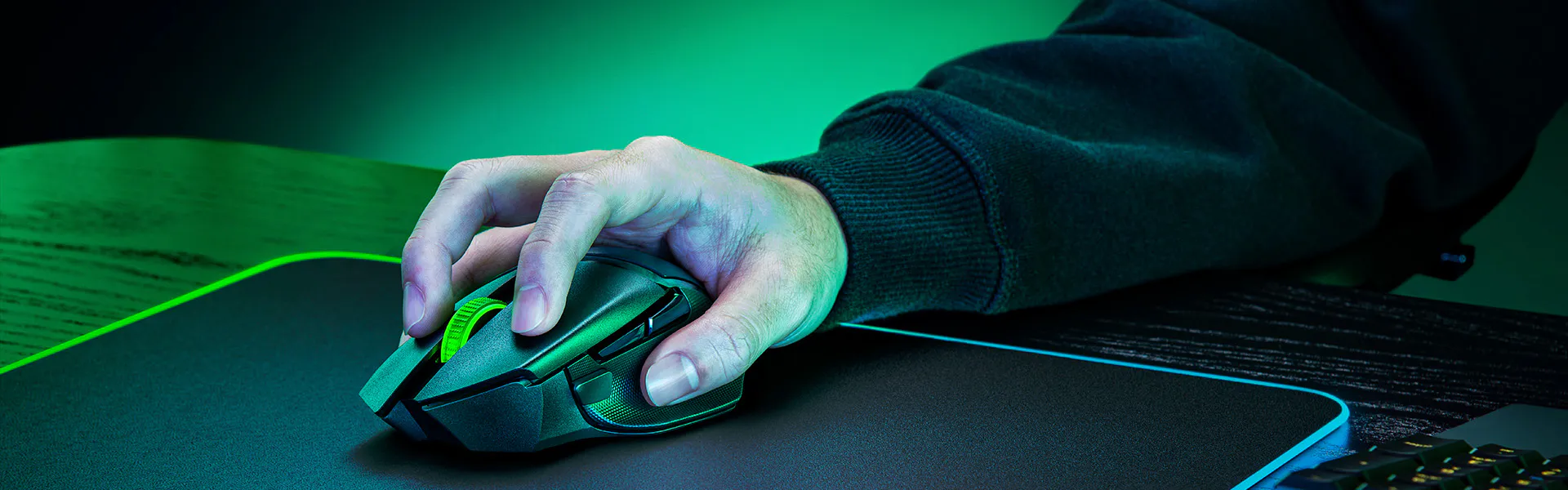 Forme Ergonomique Emblématique Avec 9 Commandes Programmables